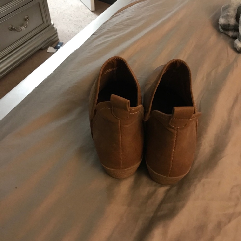 Boots - Picture 2 of 4